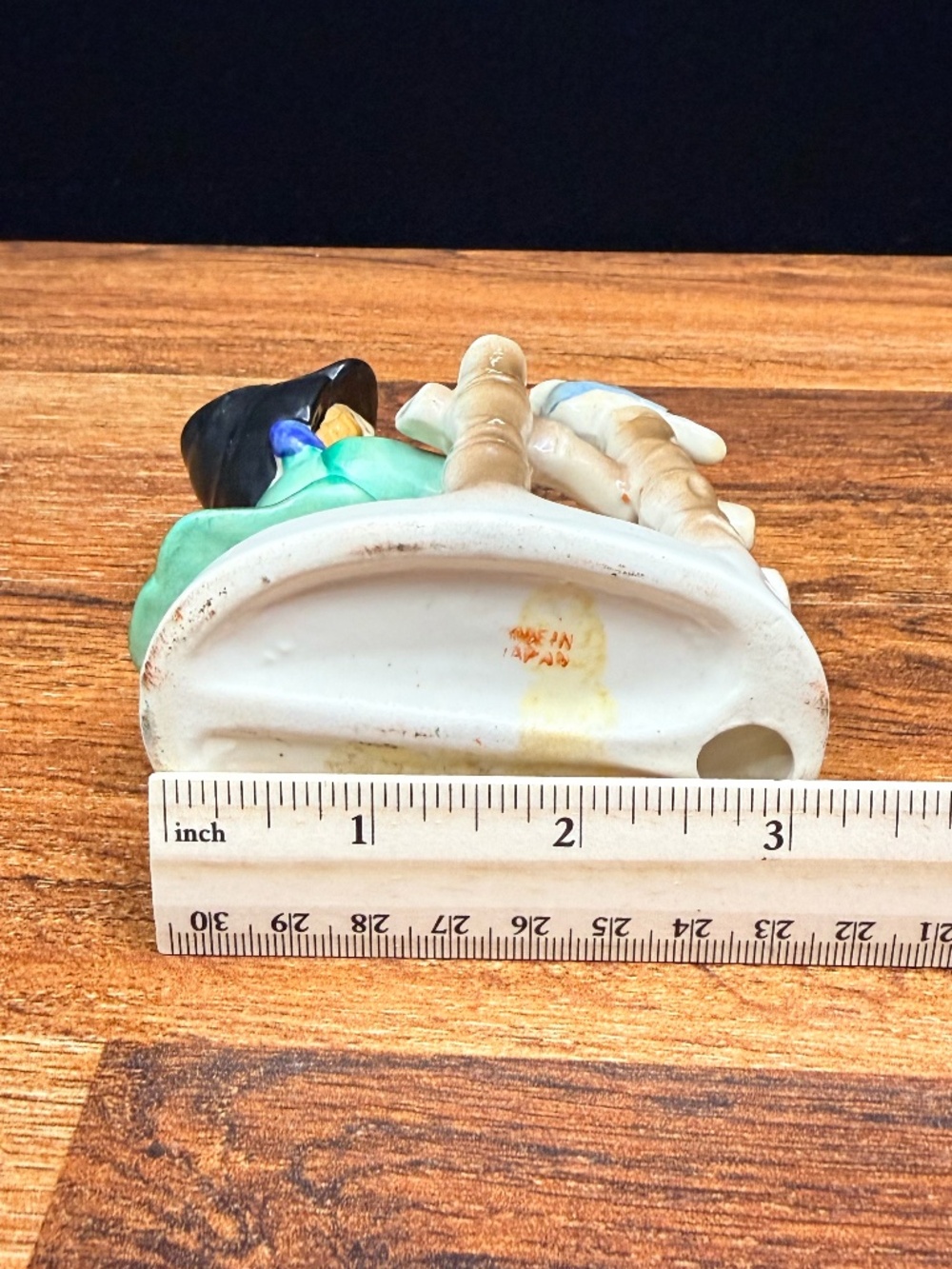 Figurine of Boy Playing Horn - Picture 14 of 15
